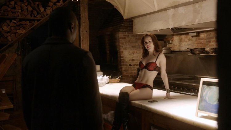 Голая Рэйчел коланесси