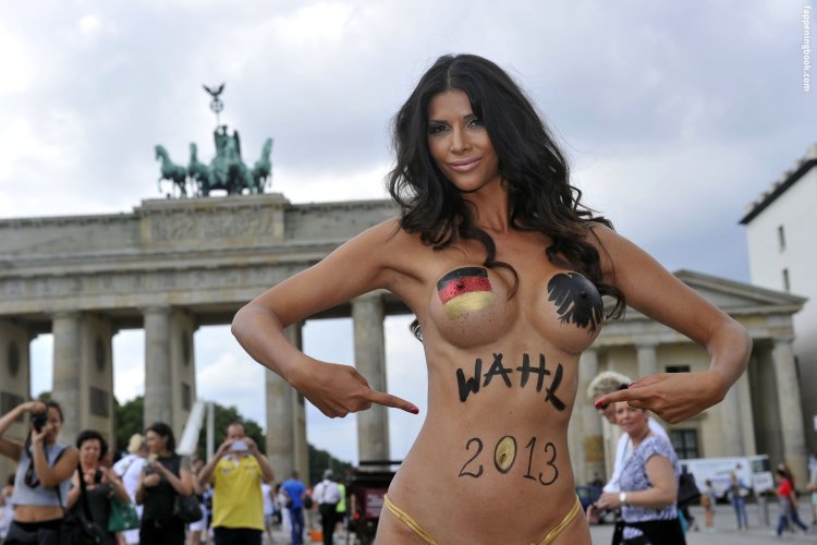 Немецкая модель микаэла шефер