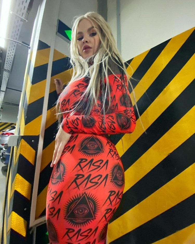 Вероника Романова