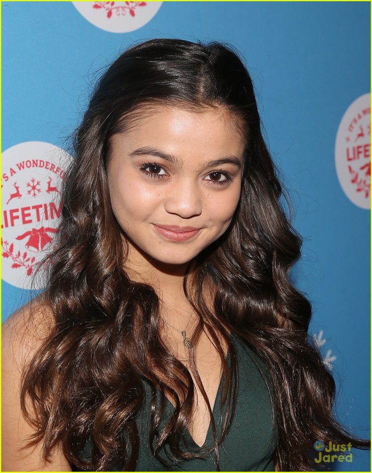 Сиена Агудонг в купальнике