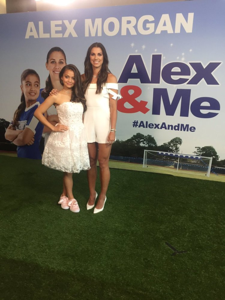 Белое платье на выпускной