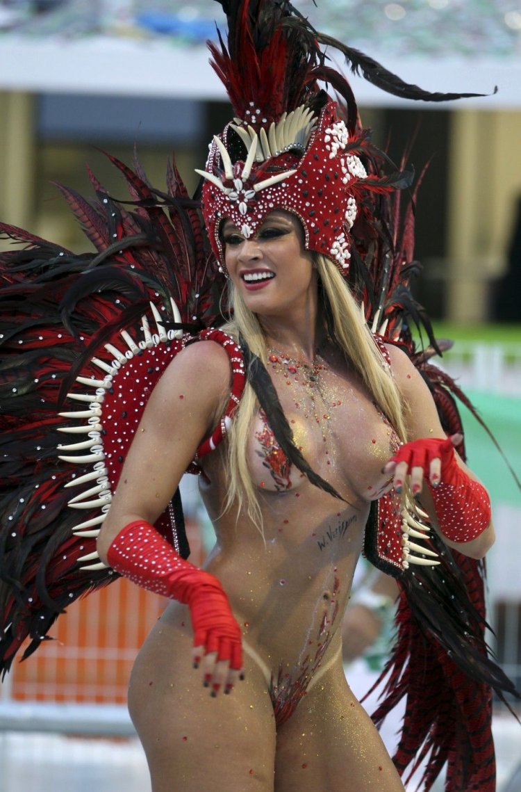 Голые бразильянки Brazilian Carnival 2020
