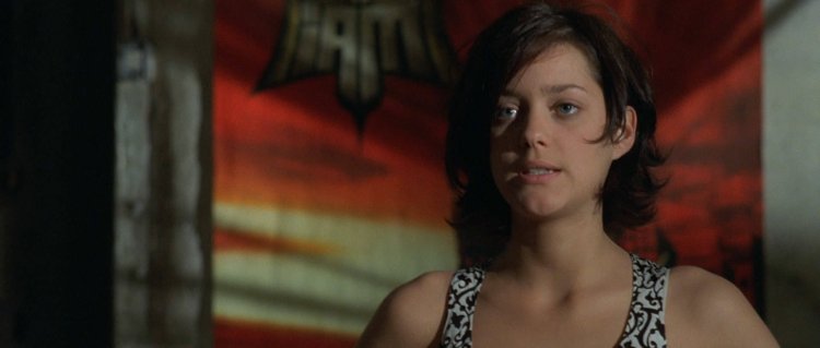 Марион Котийяр в фильме такси в постели