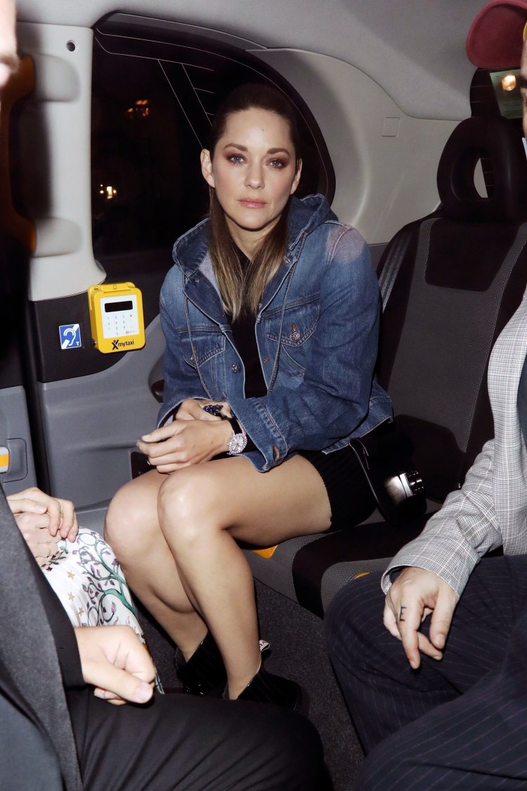 Марион Котийяр фотосессия для Vogue