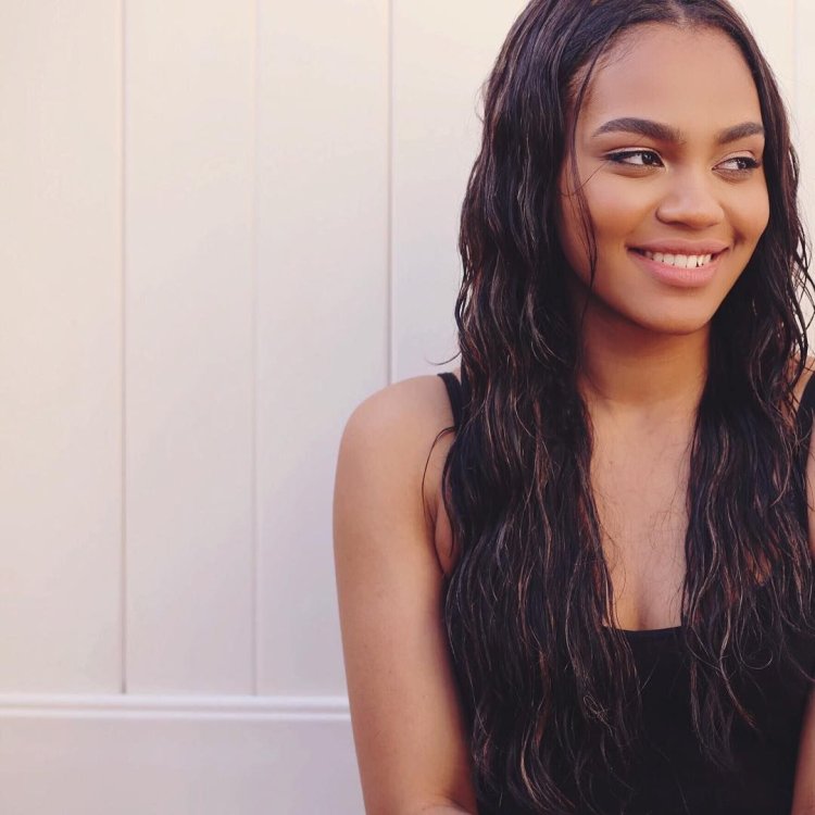 Чайна Энн МАККЛЕЙН 2021