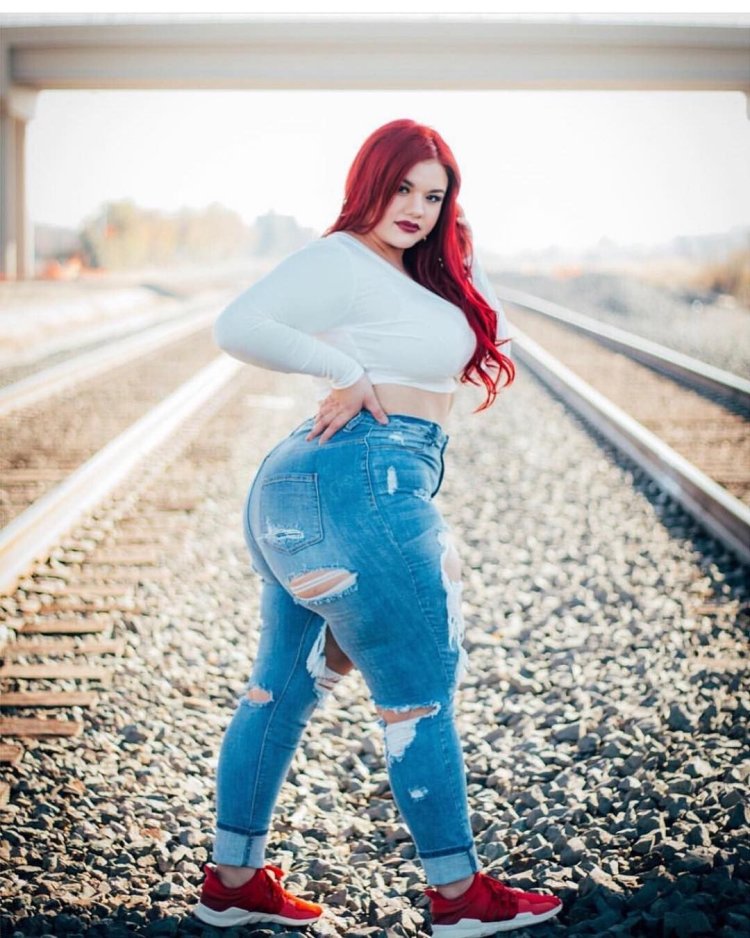 Стефани Гонсалес Plus Size