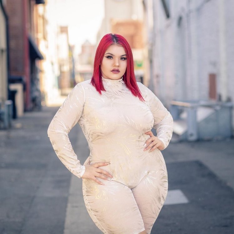 Стефани Гонсалес Plus Size