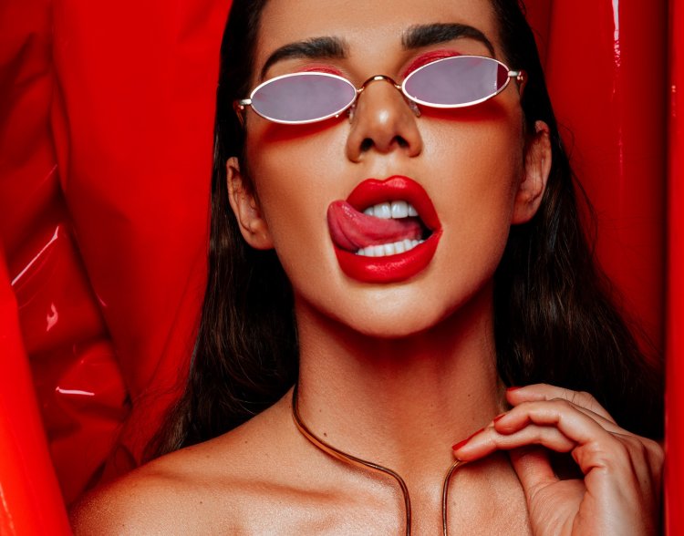 Dua Lipa mouth