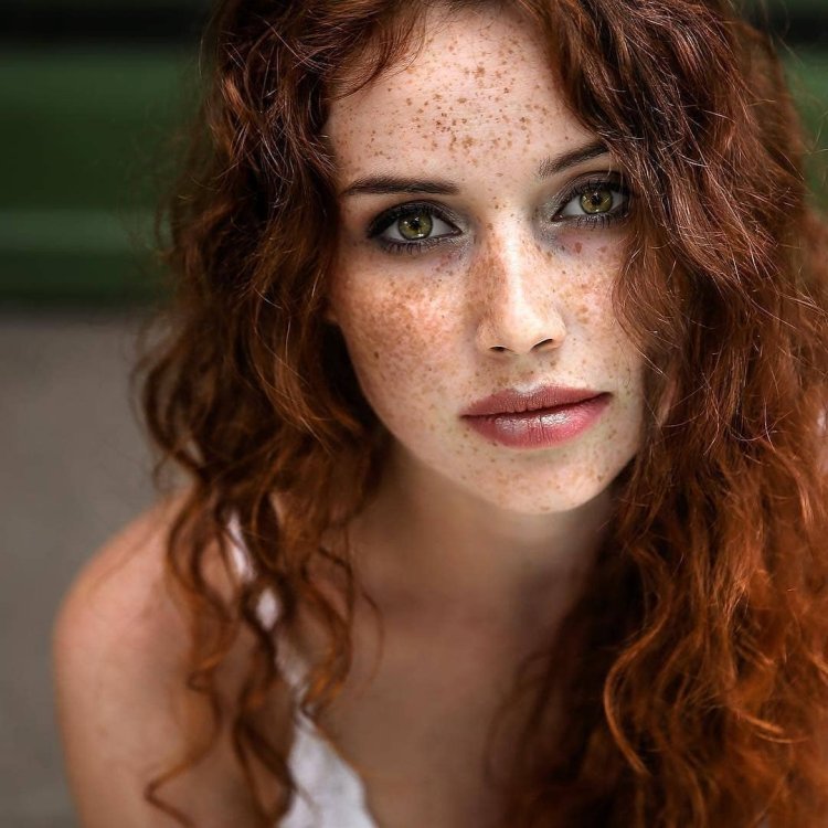 Макияж с веснушками