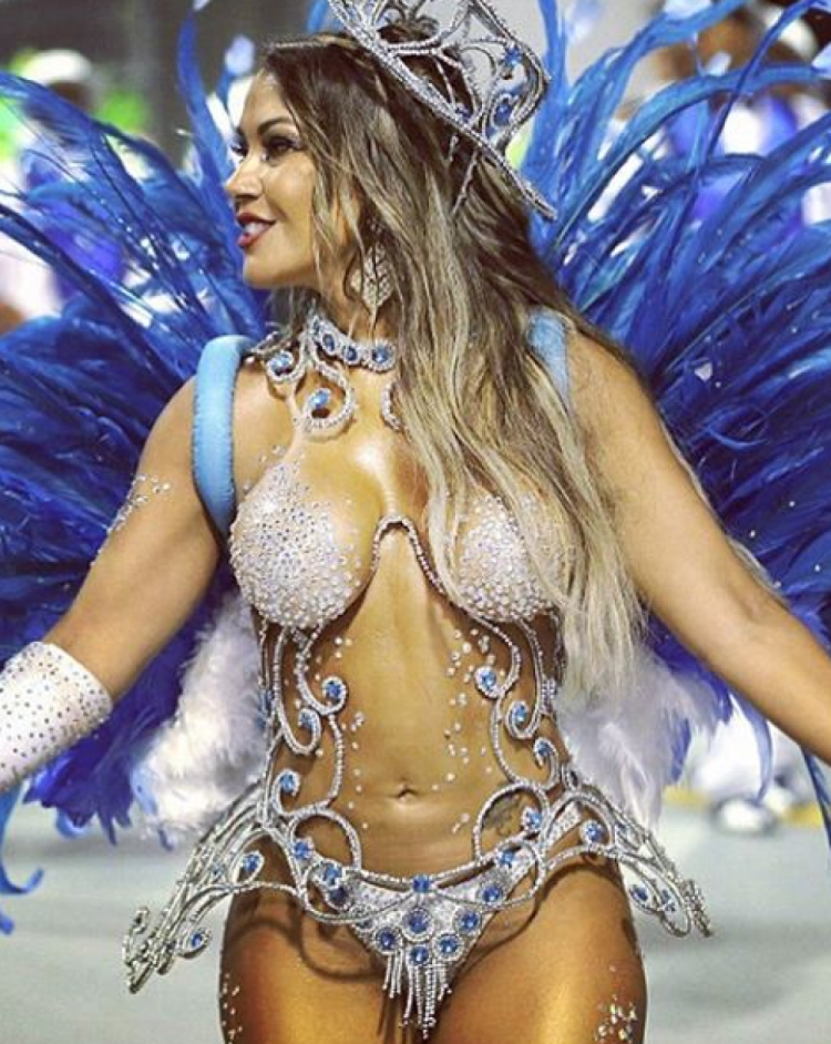 Барбадос карнавал «Crop over Festival» Рианна