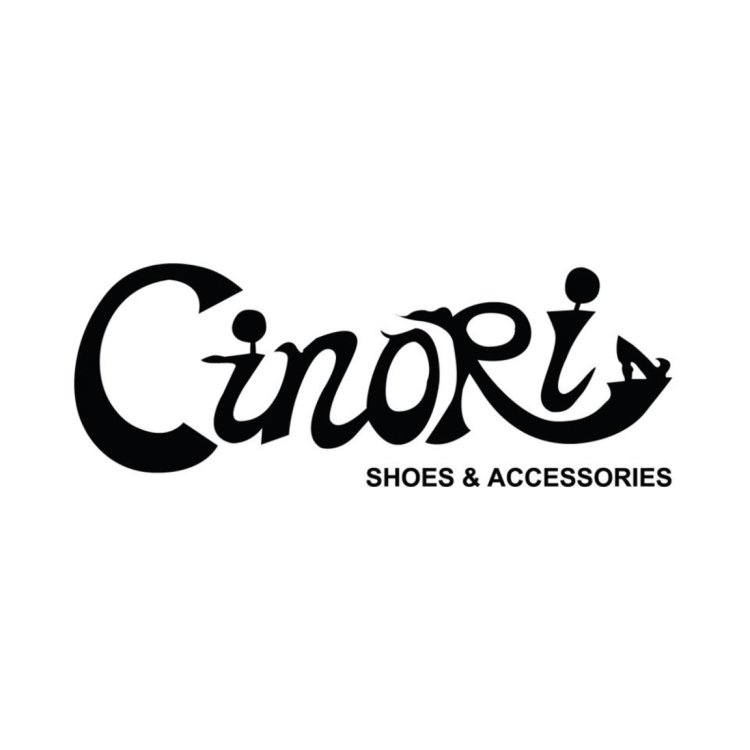 Джульетт Льюис собака целует