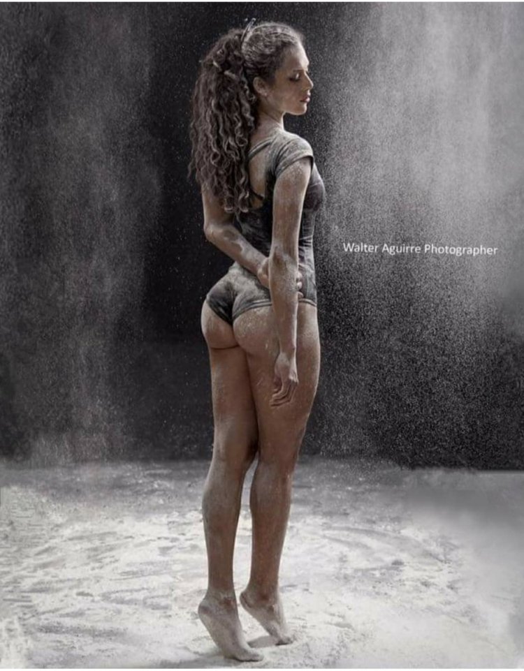 Женщины в купальниках