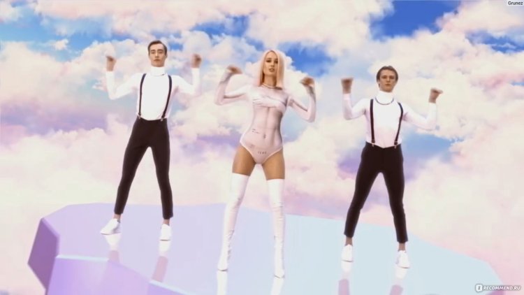 Ян танцор у Клавы коки