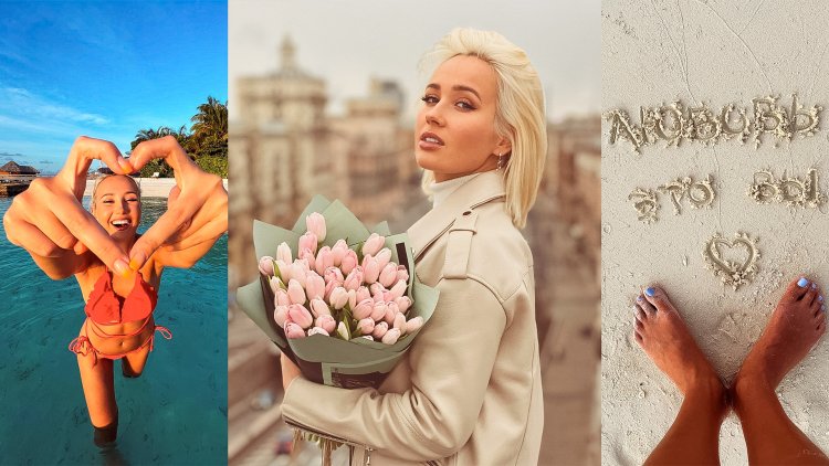 Клава Кока в купальникк