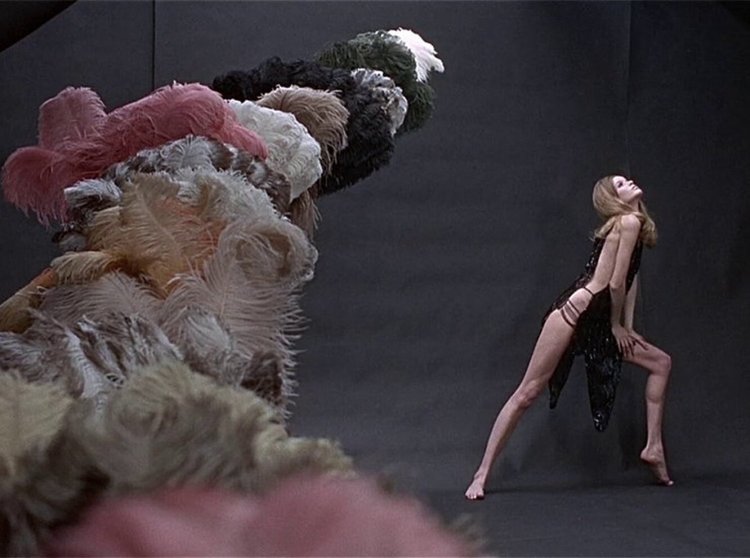 Рита Дакота горячие