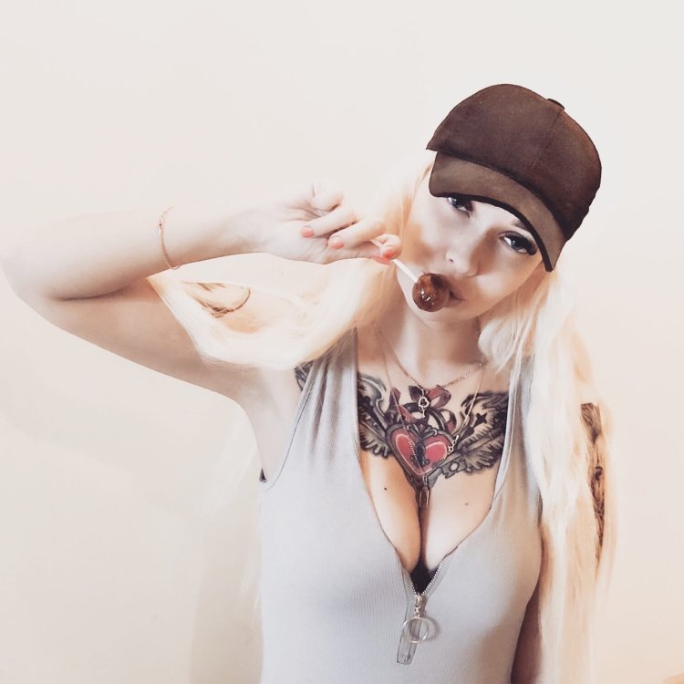 Молодая Настя Трегуб голая