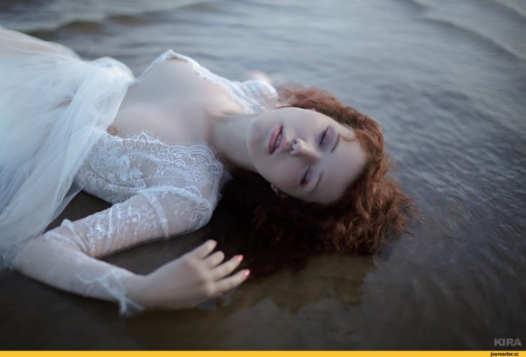 Lada Lyumos Эйприл