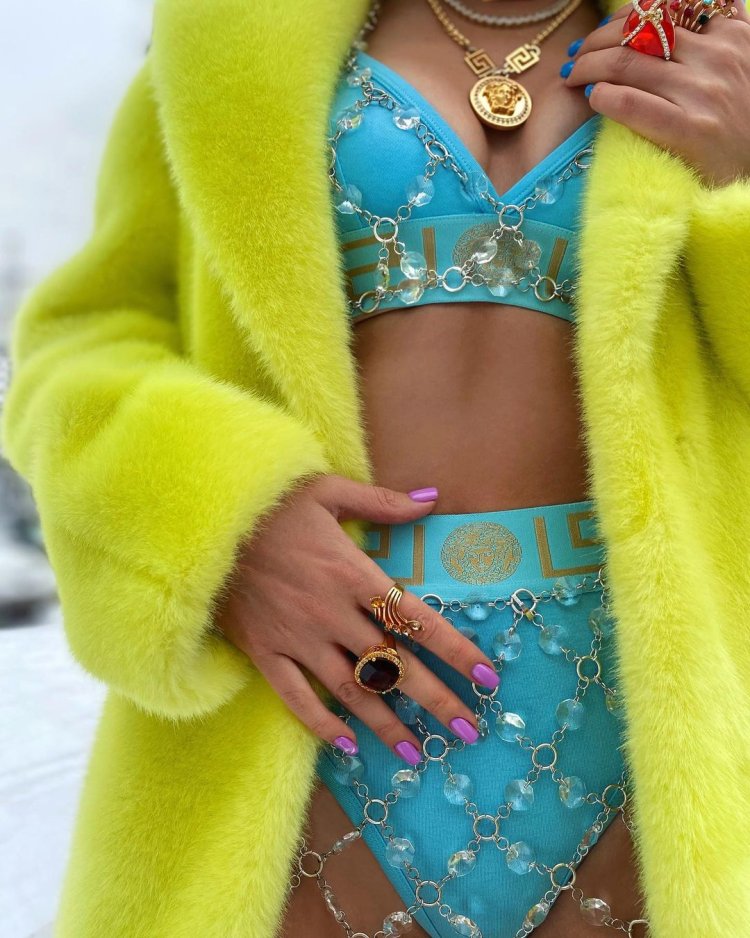 Голая Клава Кока голая