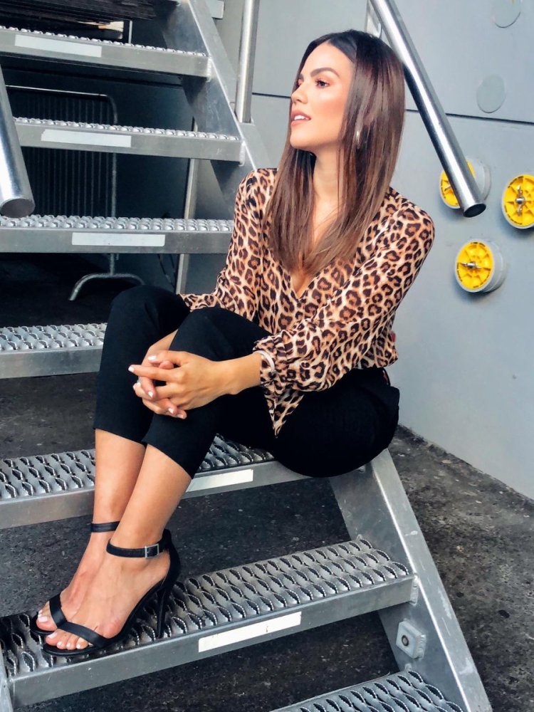 Карина Смирнофф ножки