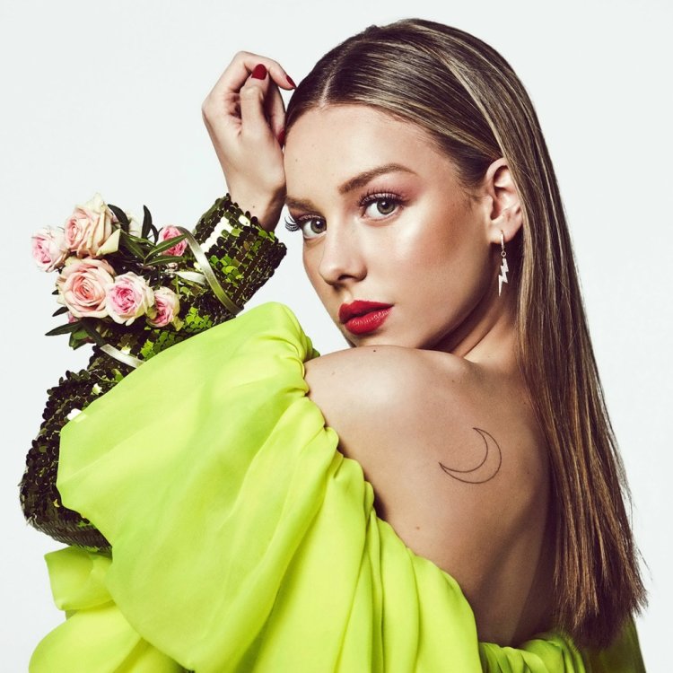 Эстер Экспосито элита