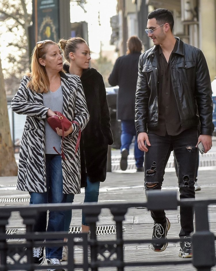 Анна Энгель ВК