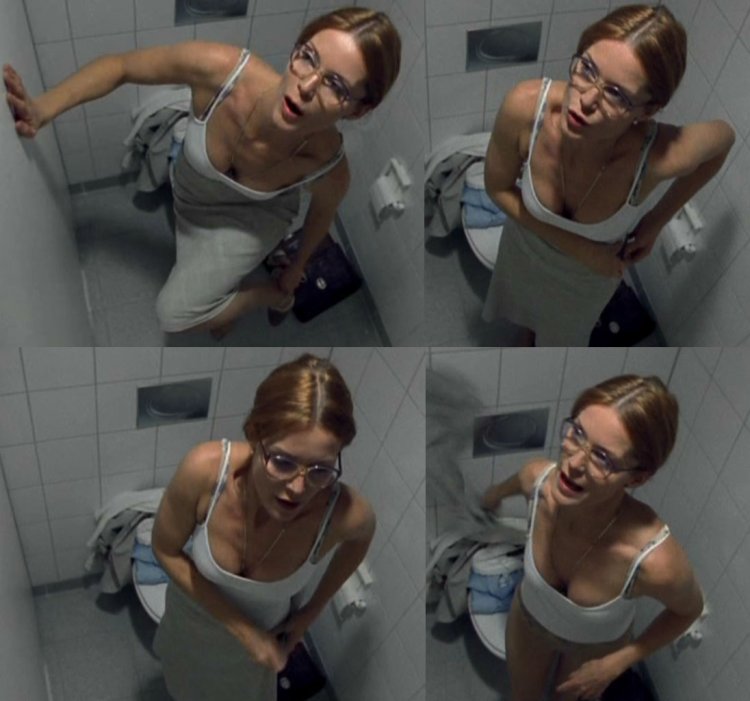 Обнаженная актриса