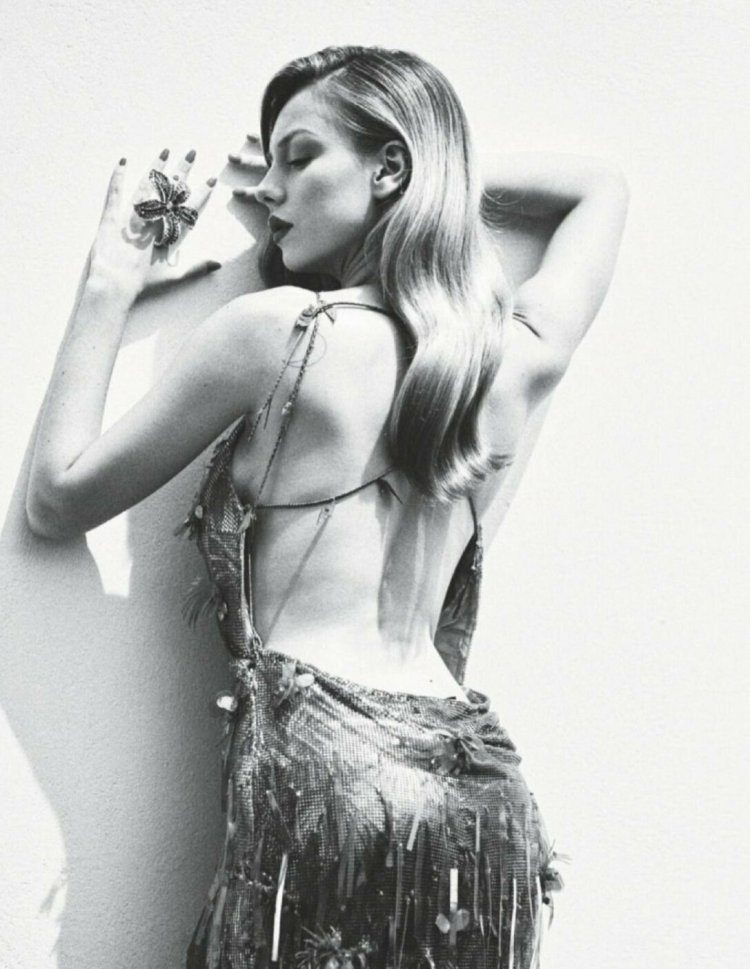 Эстер Эспозито Визави