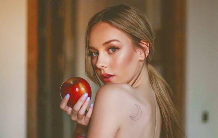 Маркиза из элиты голая