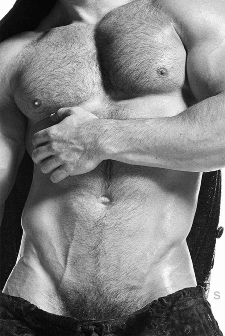 Накаченные парни селфи