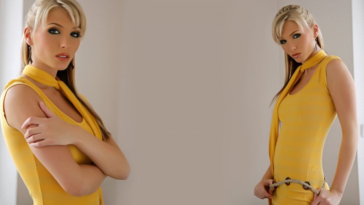 Девушка приподнимает платье