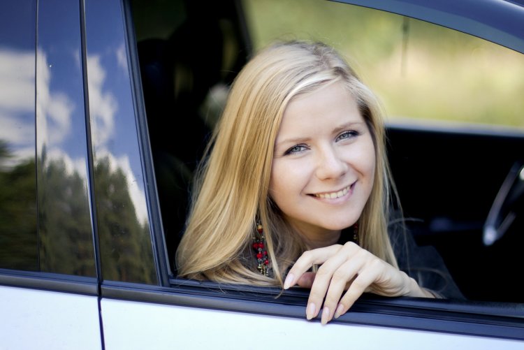 Анна Азарова актриса