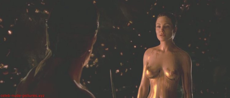 Анджелина Джоли голенькая