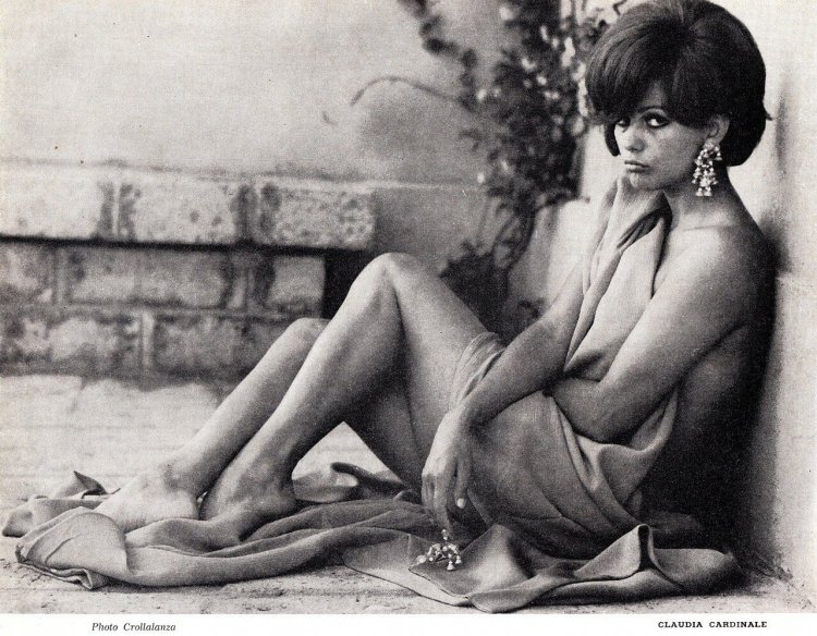 Эдриенн Барбо обнажёнка