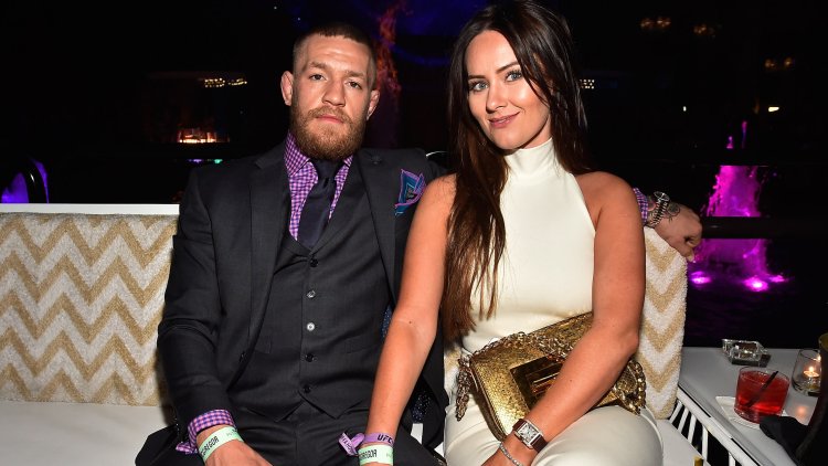 Конор макгрегор жена