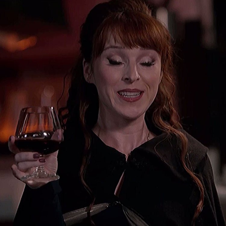 Сверхъестественное Ровена сидит