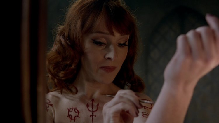 Голая рут Коннелл в сверхъестественное