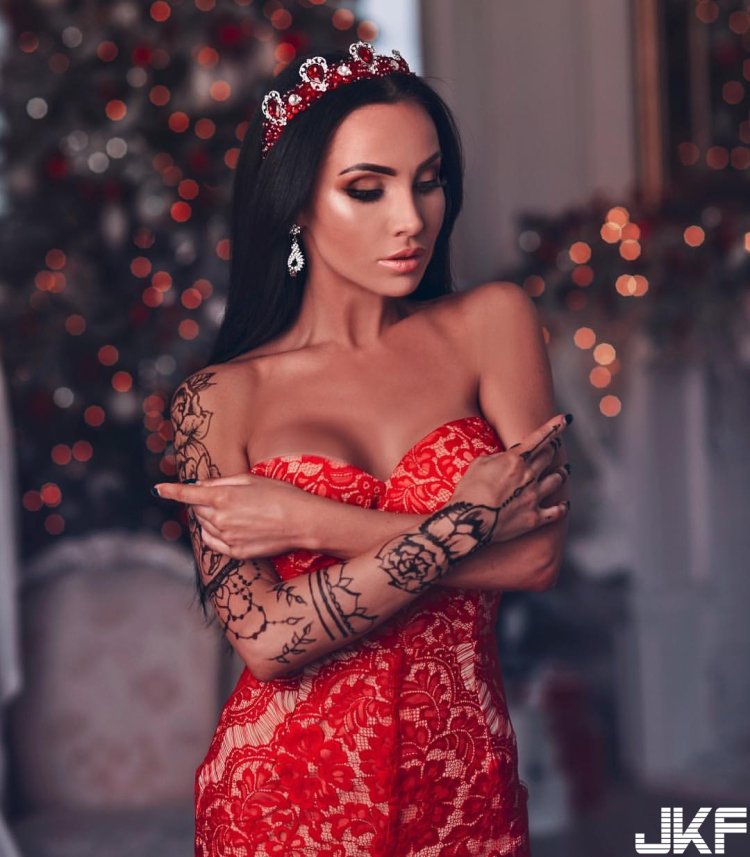 Marianna Single Lady