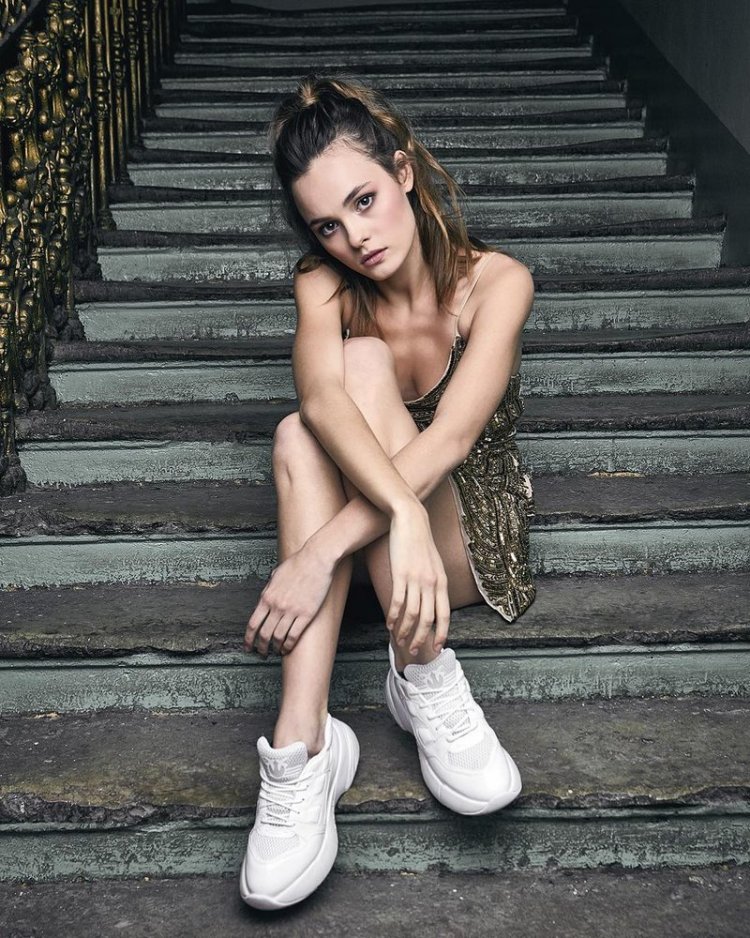 Ангелина стречина молодежка