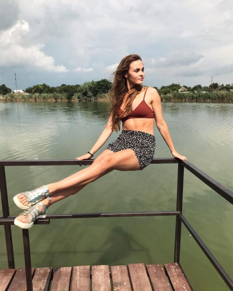 Ангелина Поднебесская