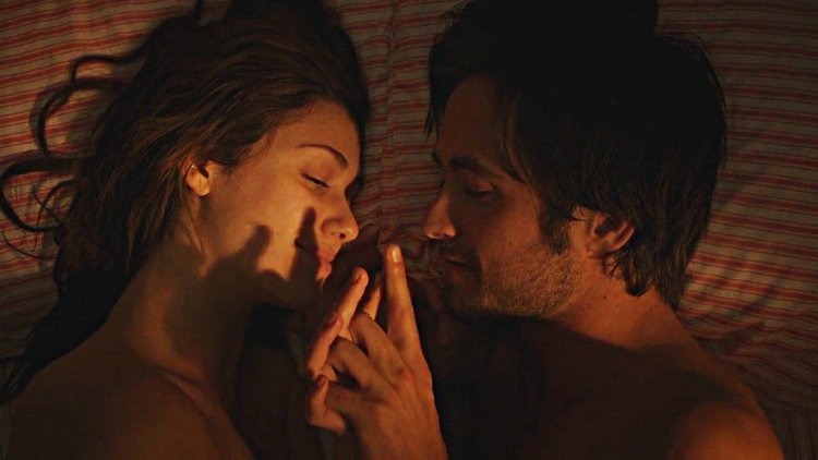 Бесстыжие Фиона и Стив поцелуй