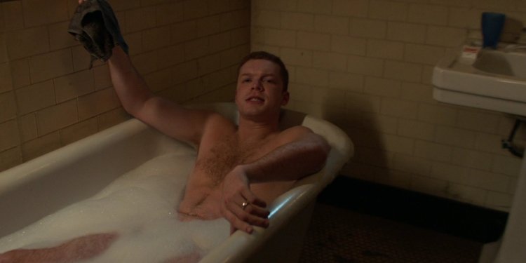 Ноэль Фишер торс