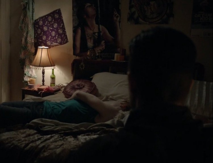 Сериал Николь Блум Бесстыдники