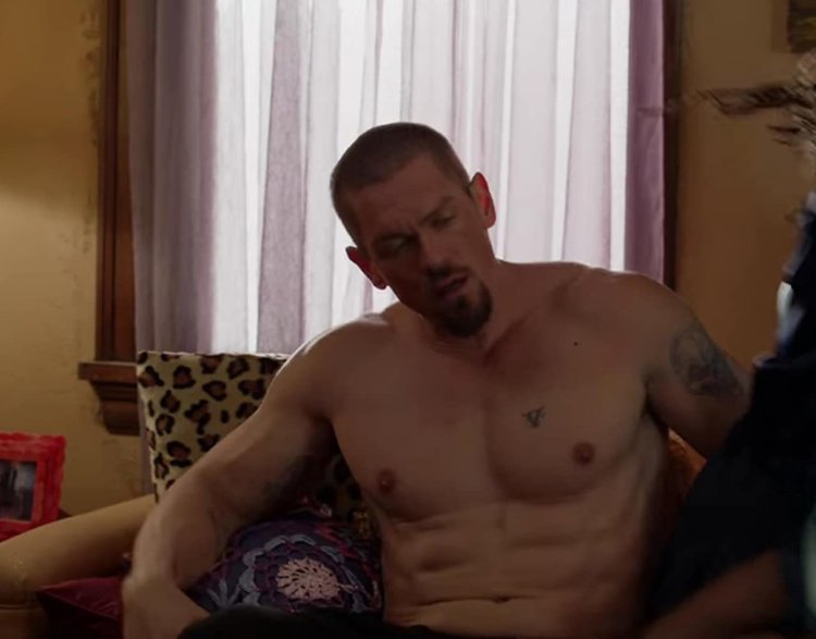 Стив Хоуи бесстыжие 2011