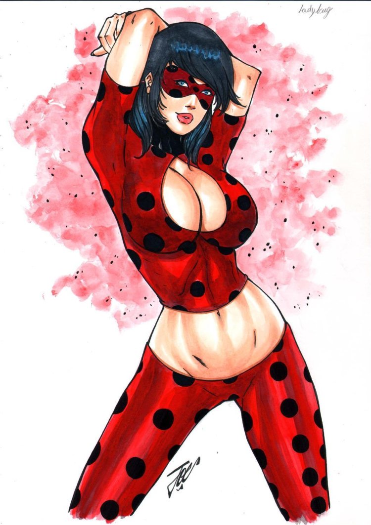 Леди баг с большой грудью