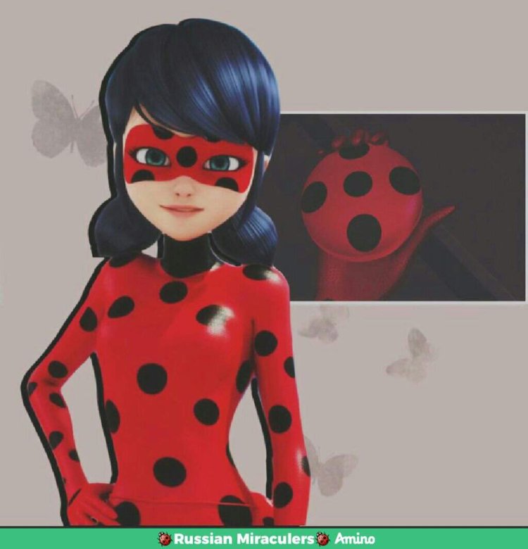 Маринетт в купальнике