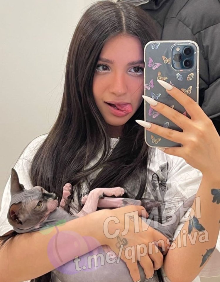 Амина тендерлибае в купальнике