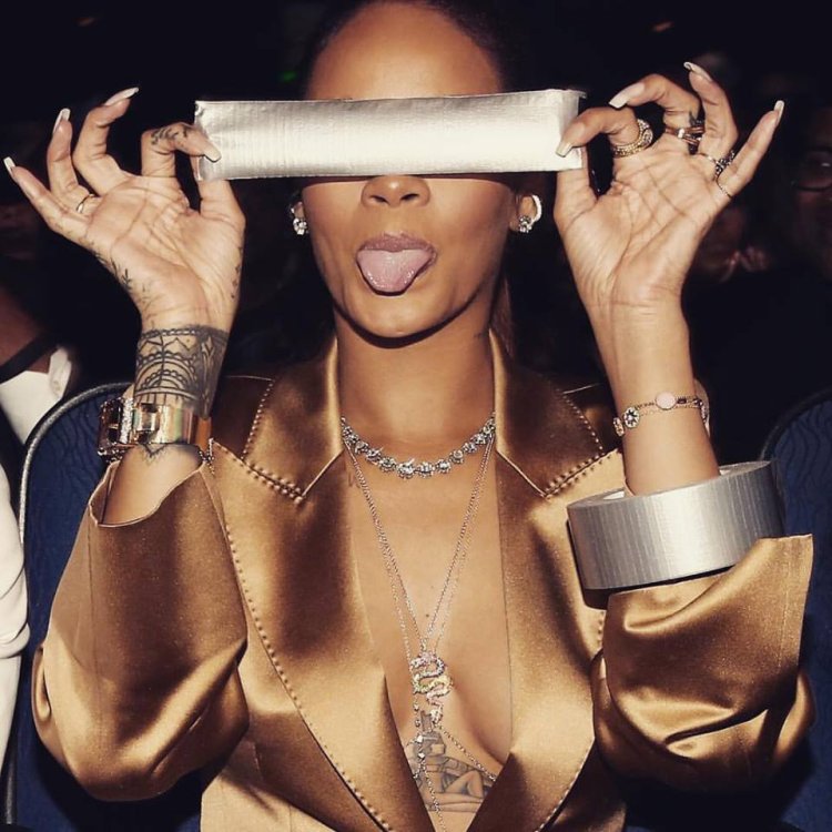 Рианна Бич беттер хэв май мани