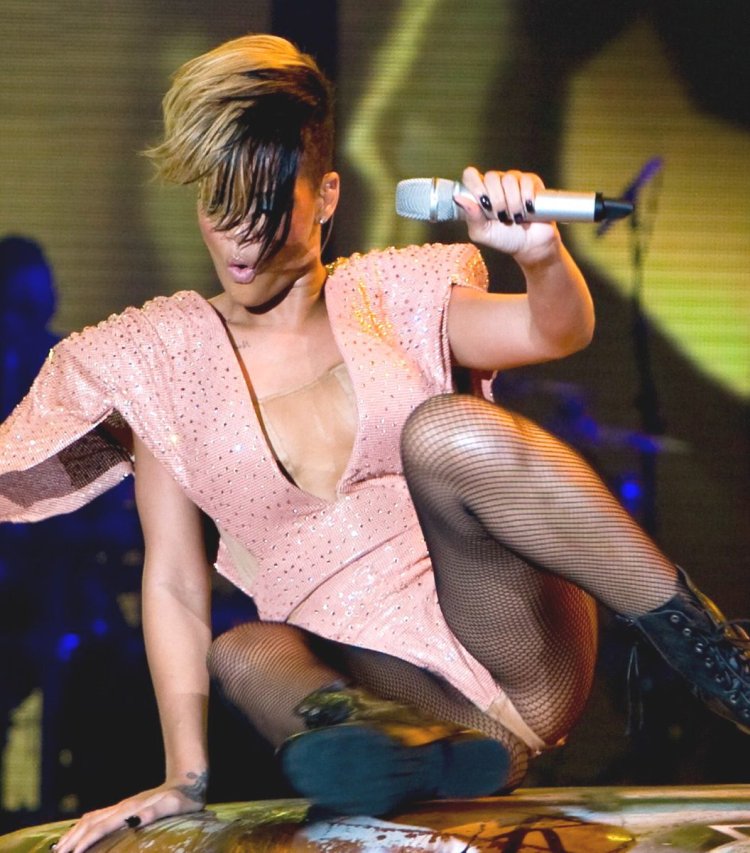 Рианна hot Legs