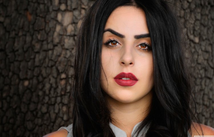 Красивые армянские женщины