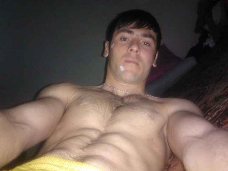 Член чеченца